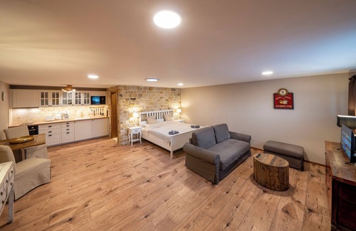 Chyne Apartment | Prague West - Studio Terrace Chyne