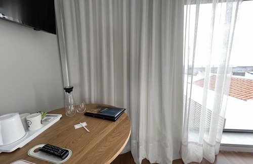 Ponta Delgada House | Praia de Santos, Exclusive Villa, Sea-sided with swimming pool, Azores Islands