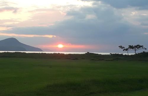 Indaia House | Praia do INDÁIA litoral norte Caraguatatuba