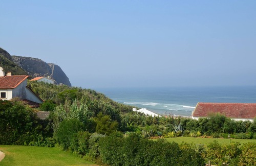 Colares House | Praia Grande Sea and Surf 30 km from Lisbon!