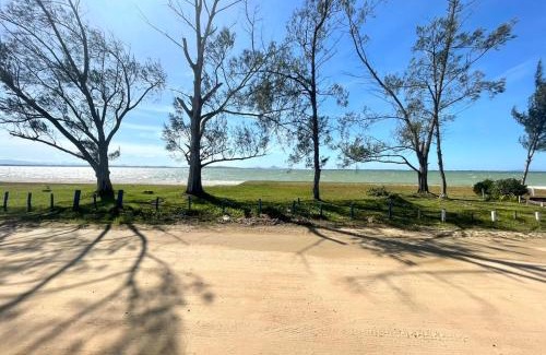 Praia Seca House | Praia Seca, 10 pessoas, em frente à lagoa do Tomé