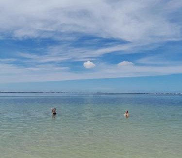 Praia Seca House | Praia Seca, 10 pessoas, em frente à lagoa do Tomé