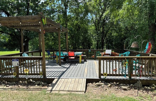 Mena Cottage | Prairie Creek Cottage-'A'-Ride SxS to trails/Creek/Kayaks/Fish