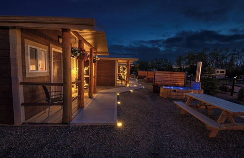 Stettler Cabin | Prairie Junction Cabins Stettler