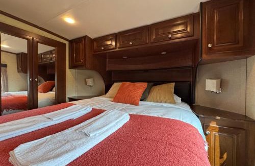 Stettler Apartment | Prairie Junction Resort - Furnished RV Apartments