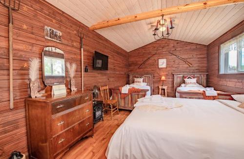 Stettler House | Prairie Junction Rustic Cabins Stettler