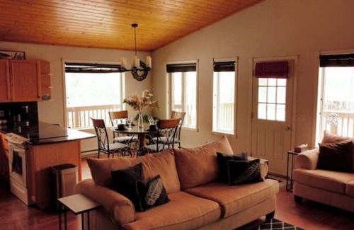 Division No. 16 Cabin | Prairie lake house
