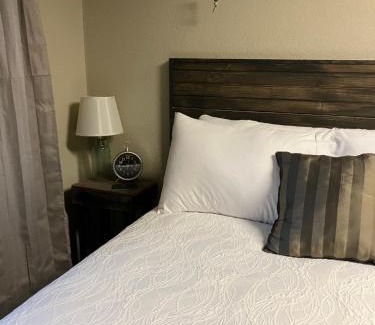 Wa Keeney Hotel | Prairie Rose Inn