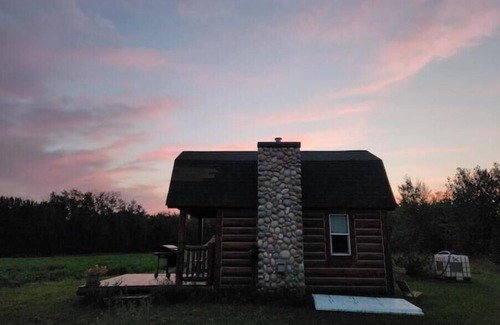 Division No. 11 Cabin | Prairie Skies Cabin