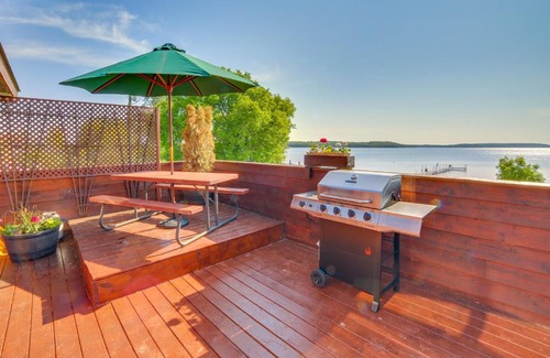 Garden House | Prairie-Style Home on Garden Bay with Deck and Hot Tub