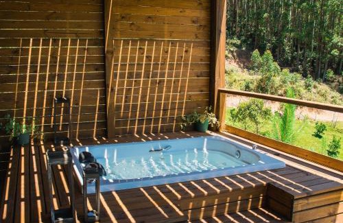 Aguas Mornas House | Prana Chalé com Hidromassagem - Águas Mornas - SC