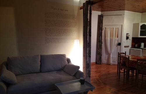 Bromont-Lamothe Apartment | Pranal's Thebaid