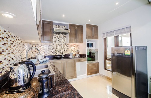 Jomtien Villa | Pratumnak Golden Angel Pool Villa