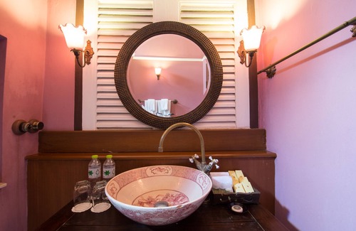 Bang Yi Khan Hotel | Praya Palazzo