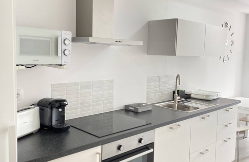 Laxe Apartment | PreaMar Spacious apartment with sunny terrace and open views
