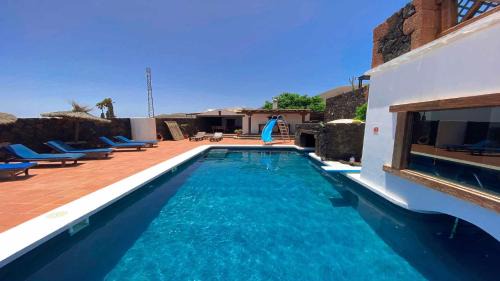 La Asomada Villa | Preciosa Casa Cristian y María con piscina privada