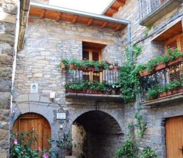 El Pueyo de Araguas Apartment | Preciosas Vistas a La Montaña, Luminoso y Acogedor