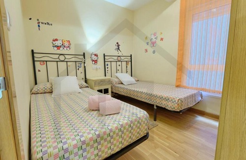 Gijon Apartment | Precioso apartamento en primera linea de playa, cerca del centro de la ciudad