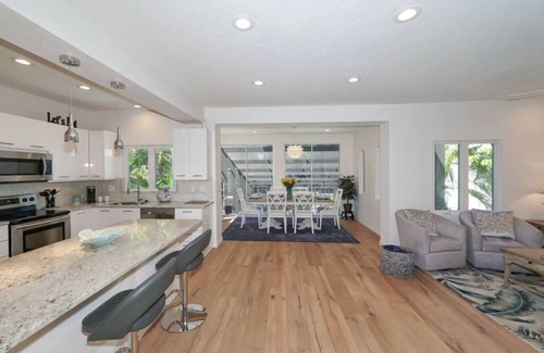 Saint Armands Key House | Precise Realty presents The Banyan Breeze