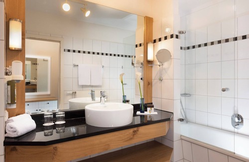 Kleinzerlang Hotel | Precise Resort Marina Wolfsbruch