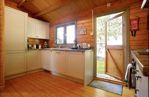Risca Apartment | preety good apartaments