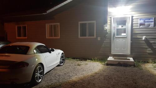 Chapleau House | Preferred Rooms by Crestview Guest House