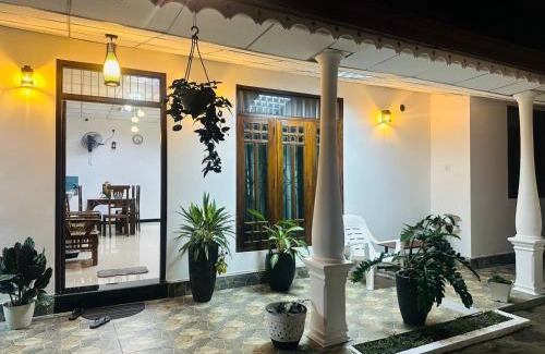 Seeduwa - Katunayake Bed & Breakfast | Prem villa - Near Airport