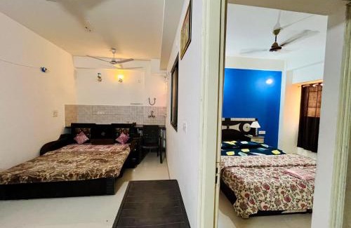 Vrindavan Apartment | premanand mharaj marg Vrindavan Dham