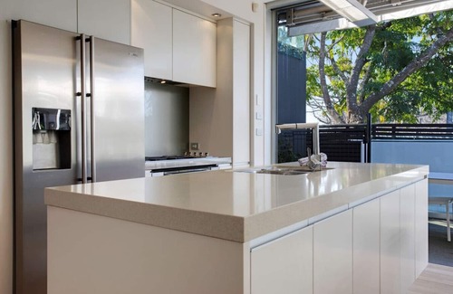 Freemans Bay House | Premium Abode with Plunge Pool steps to Ponsonby