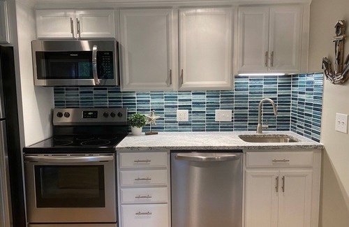 Kiawah Island Villa | Premier 1 Bedroom Villa. - POOL ACCESS! 1 minute walk to the Beach!