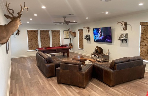 Hopedale House | Premier Bowfishing Lodge