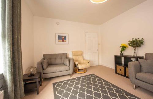 Hamilton Apartment | PREMIER - Dalziel Apartment