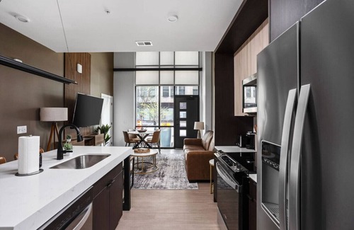 Mile Square Apartment | Premier Downtown Indy Pad