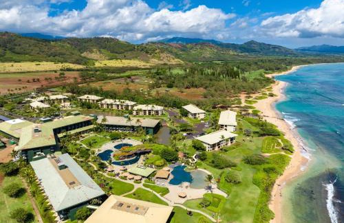 Hanamaulu Apartment | Premier Garden View, Beachfront 4-Star Resort, King Bed, Lanai, AC, Pool, Restaurant, Gym, Spa