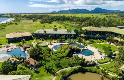 Hanamaulu Apartment | Premier Garden View, Beachfront 4-Star Resort, King Bed, Lanai, AC, Pool, Restaurant, Gym, Spa