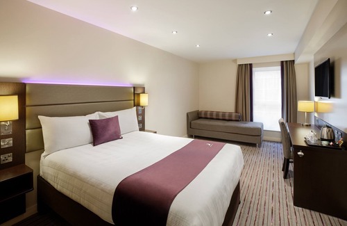 Dunstable Hotel | Premier Inn Dunstable South A5