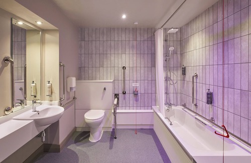 Bothamsall Hotel | Premier Inn East Midlands Airport