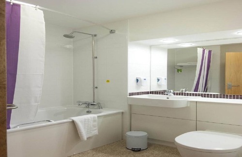 Newcraighall Hotel | Premier Inn Edinburgh A1 - Newcraighall