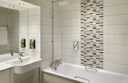 Tunstall Hotel | Premier Inn Newcastle Under Lyme