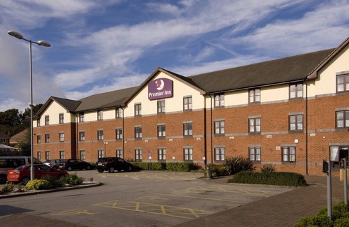 Tunstall Hotel | Premier Inn Newcastle Under Lyme