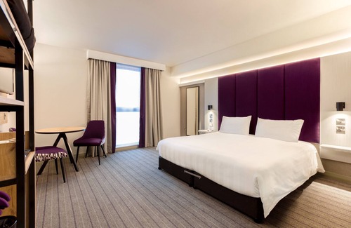 Leamington Spa Hotel | Premier Inn Leamington Spa Town Centre