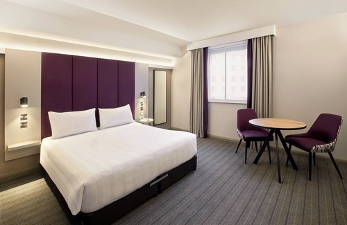 Oban Hotel | Premier Inn London Stansted Airport