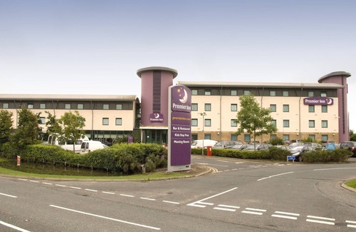 Crawcrook Hotel | Premier Inn Newcastle Airport