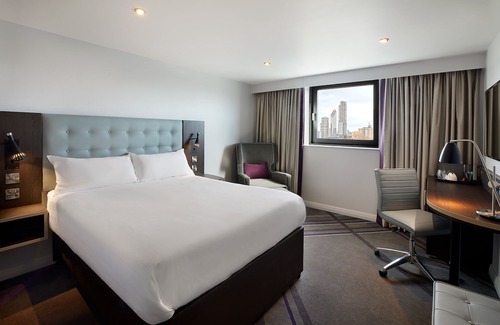 Worthing Hotel | Premier Inn Worthing Seafront