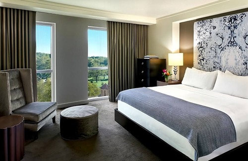 West Plaza Hotel | Premier Kansas City Luxury! Onsite Pool, Pets Allowed, Near Fountain of Neptune