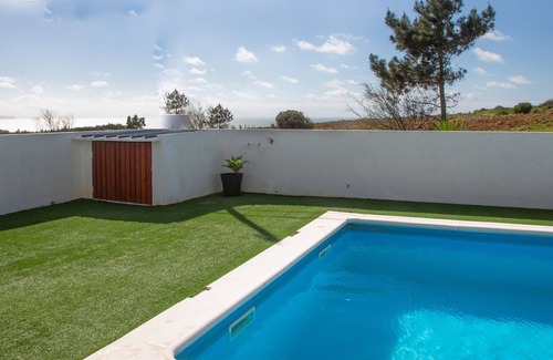 Ericeira Apartment | Premier Palaca: ground floor, walk to reserve, Riberira d'IIlas, town of Ribamar