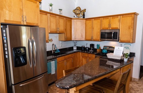North Star House | Premier Partner: Close to beach! Refreshing pool! Beautiful Ocean Views!