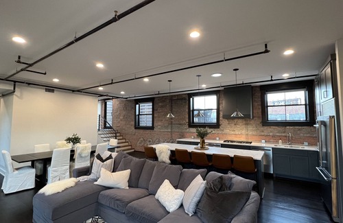 Lincoln Condo | Premier penthouse w Private Rooftop near Memorial Stadium & Pinnacle Arena!