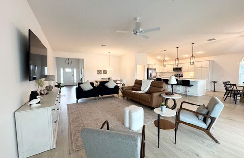 Sumter County House | Premier Poolside Eastport Paradise (Waters Edge) 🐶