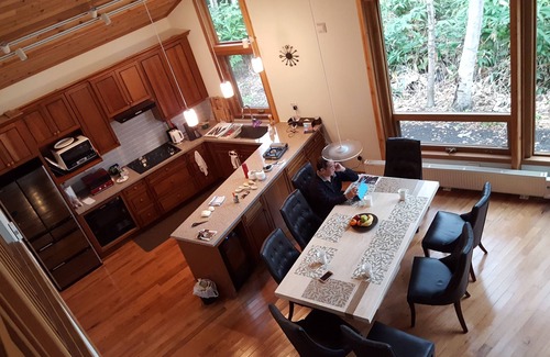 Niseko House | PREMIER RESORT HOME IN NISEKO VILLAGE/HIGASHIYAMA AREA